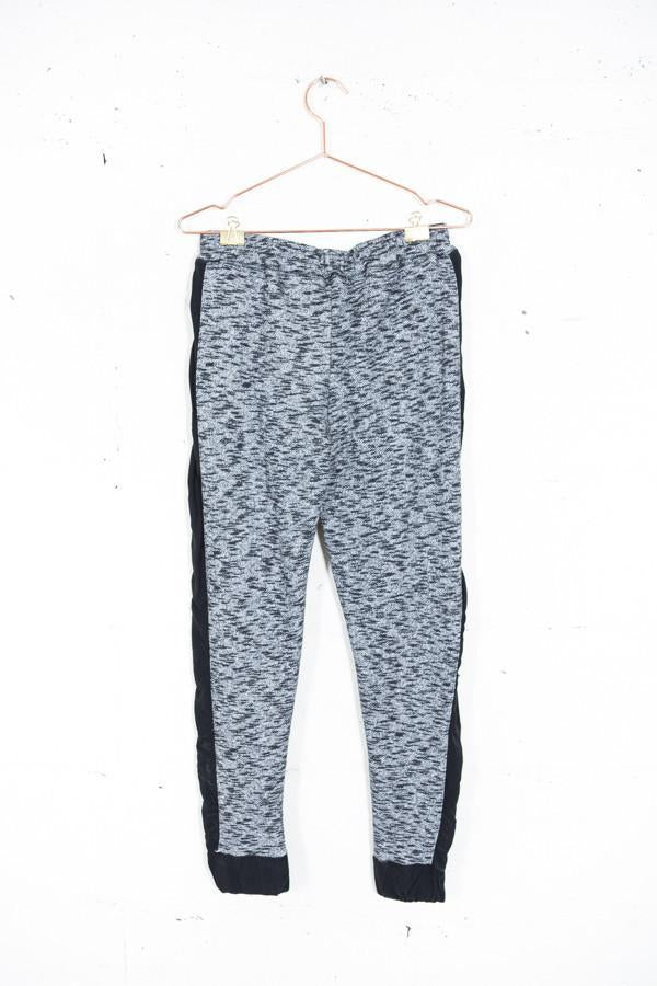 Kiner Pant Online now