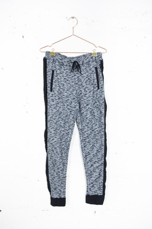 Kiner Pant Online now